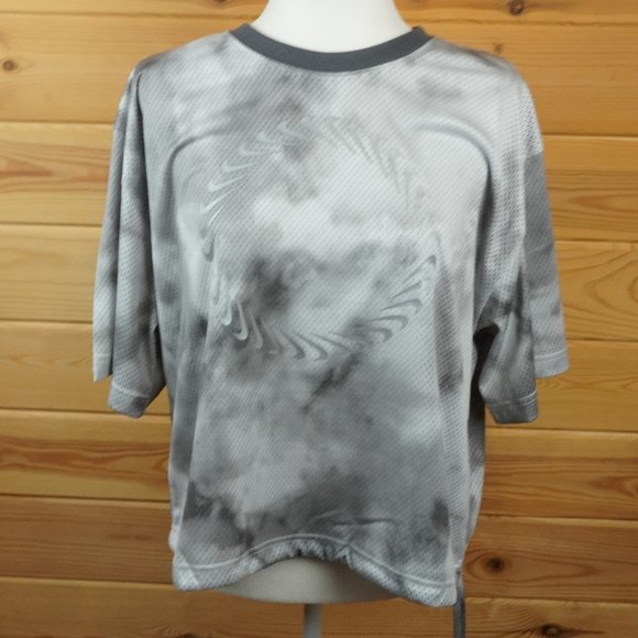 Nike NWT‎ Gray Mesh Top Size Large - Picture 1 of 7
